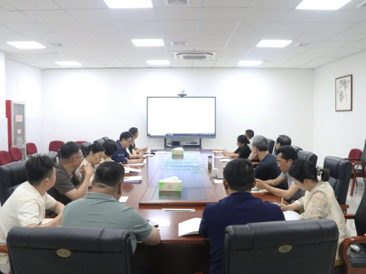 万博科技职业学院召开专题会议 传达学习中央关于违规吃喝、严重违反中央八项规定精神典型